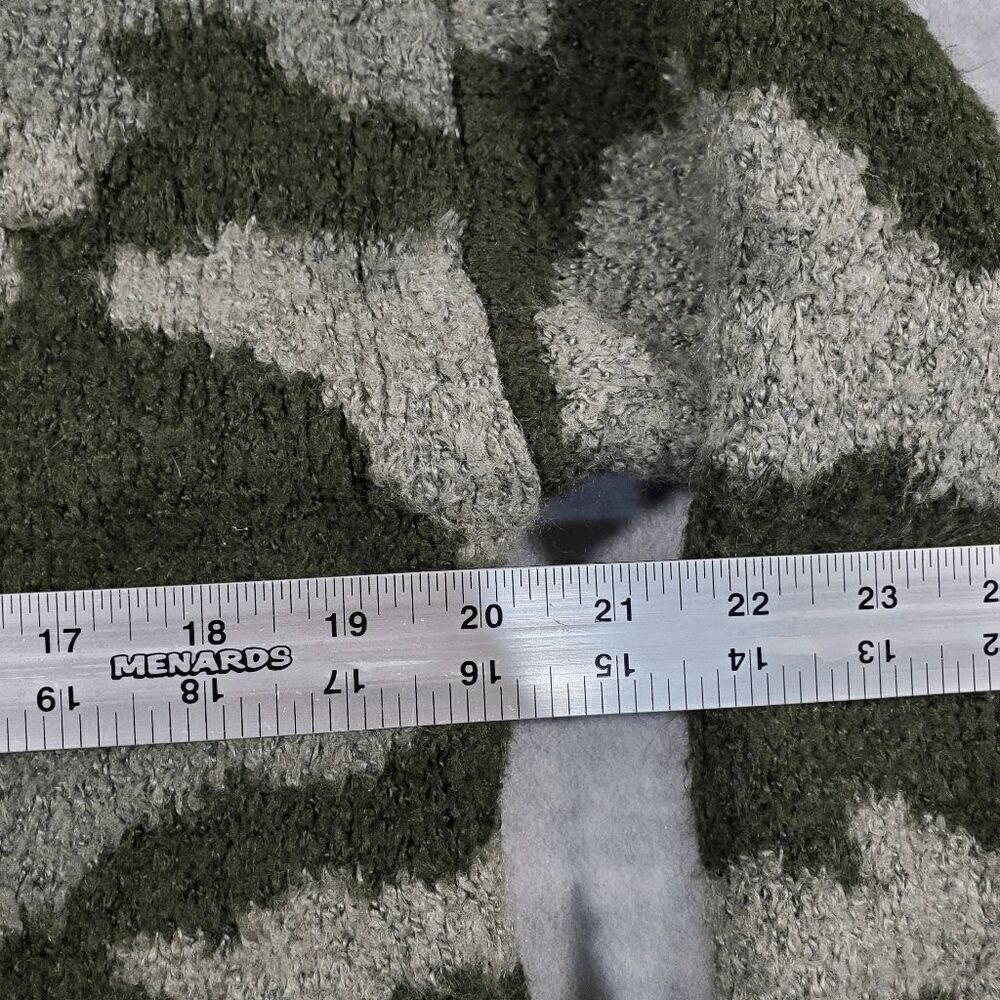 PINK Victoria's Secret Hoodie Womens Medium Green Camo Fuzzy Cropped Drawstring - Picture 3 of 8
